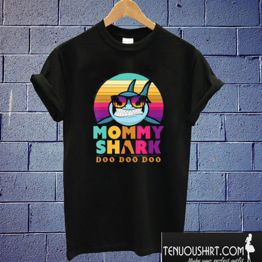 Cute Mommy Shark Doo Doo Doo T shirt